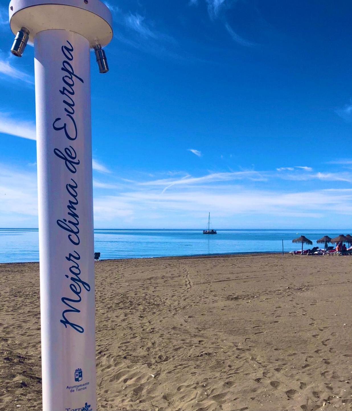 Spacious 1 Bedroom Apartment, Beach Front, Torrox Costa Eksteriør bilde