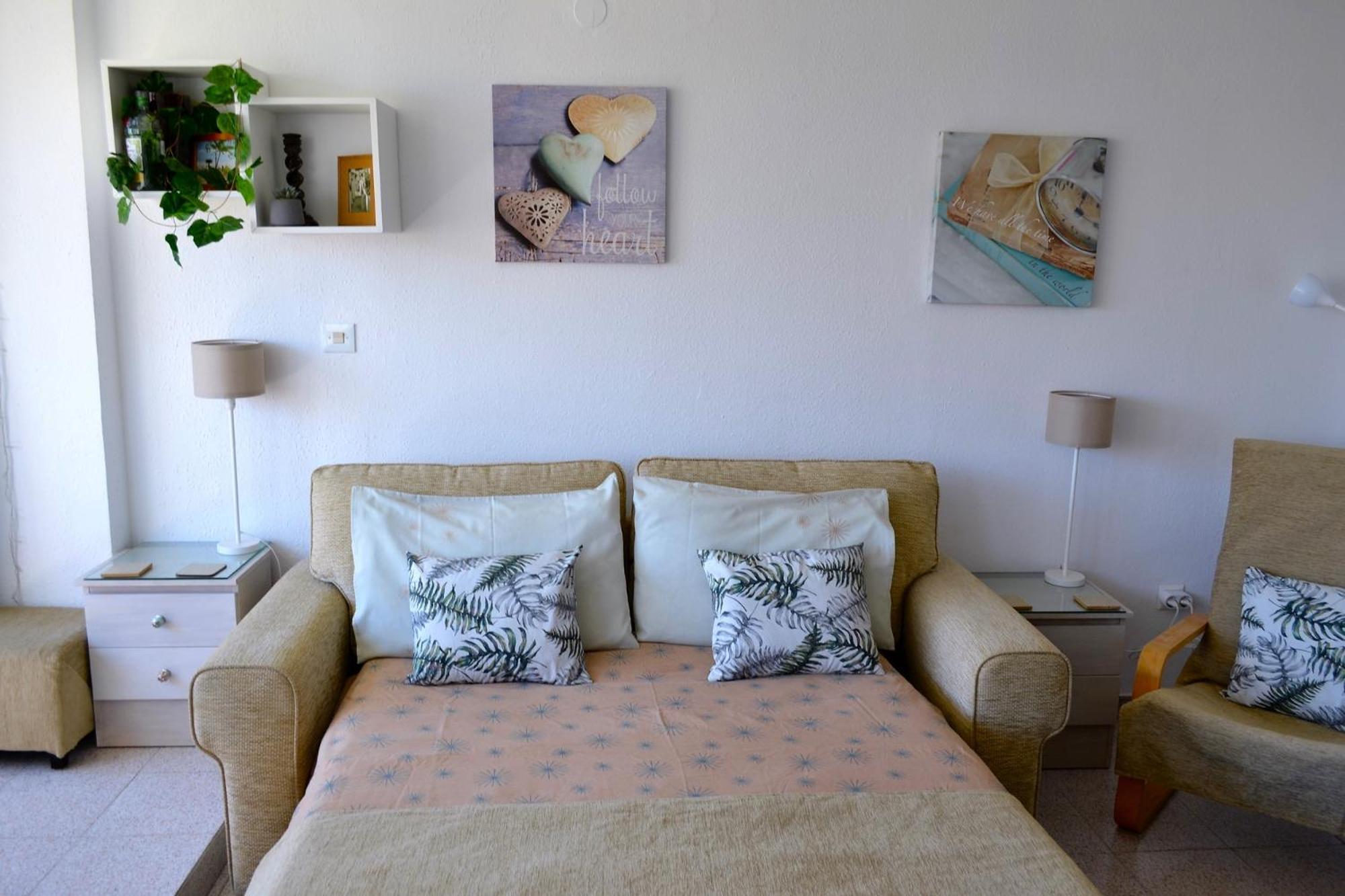 Spacious 1 Bedroom Apartment, Beach Front, Torrox Costa Eksteriør bilde