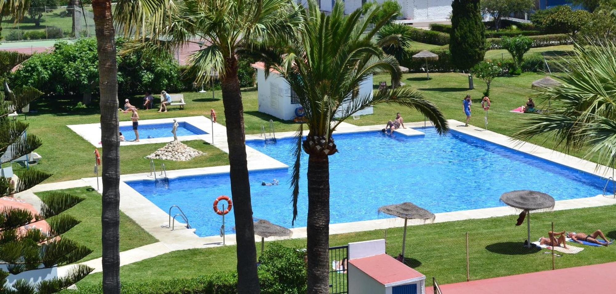 Spacious 1 Bedroom Apartment, Beach Front, Torrox Costa Eksteriør bilde
