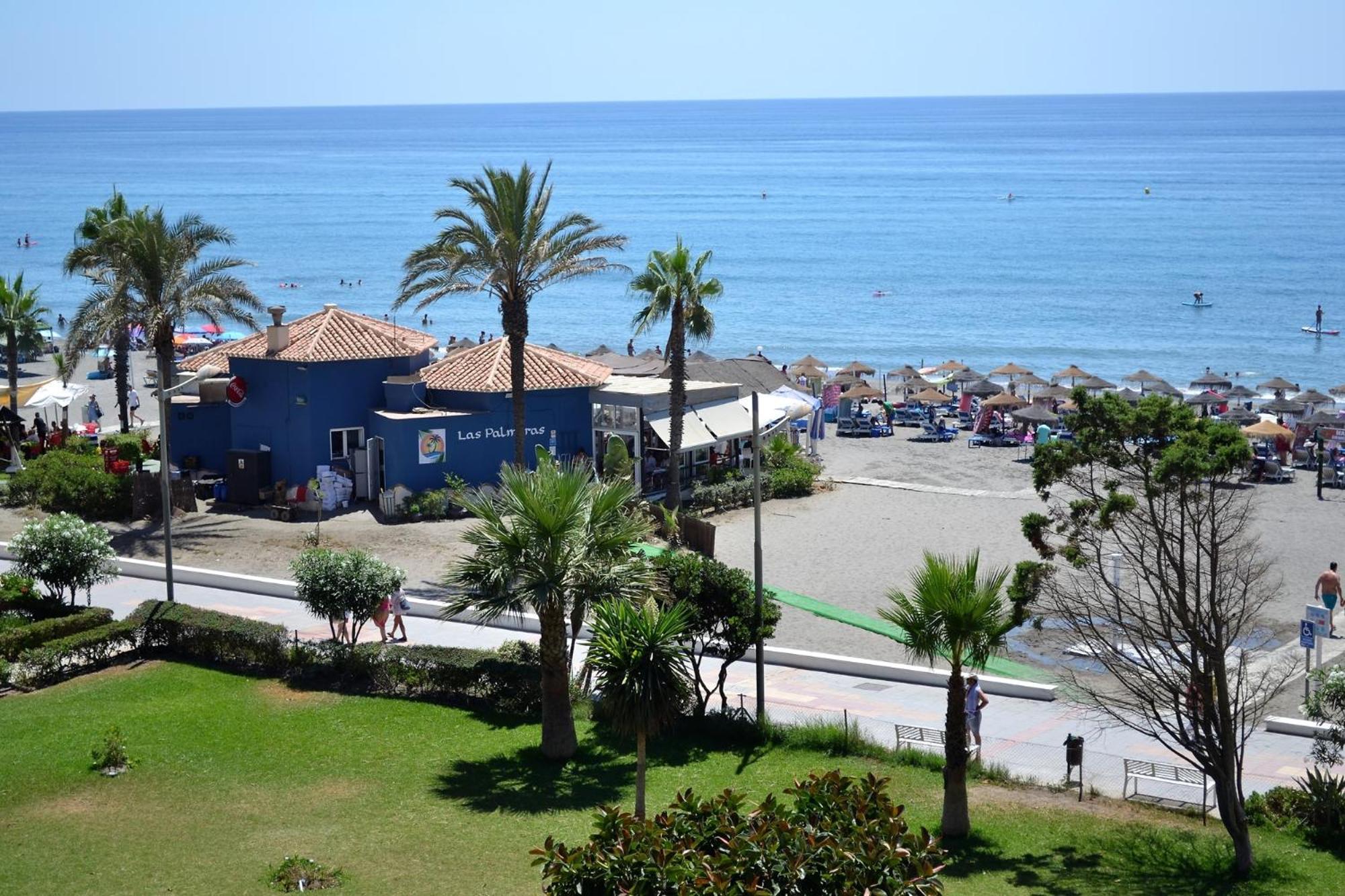 Spacious 1 Bedroom Apartment, Beach Front, Torrox Costa Eksteriør bilde