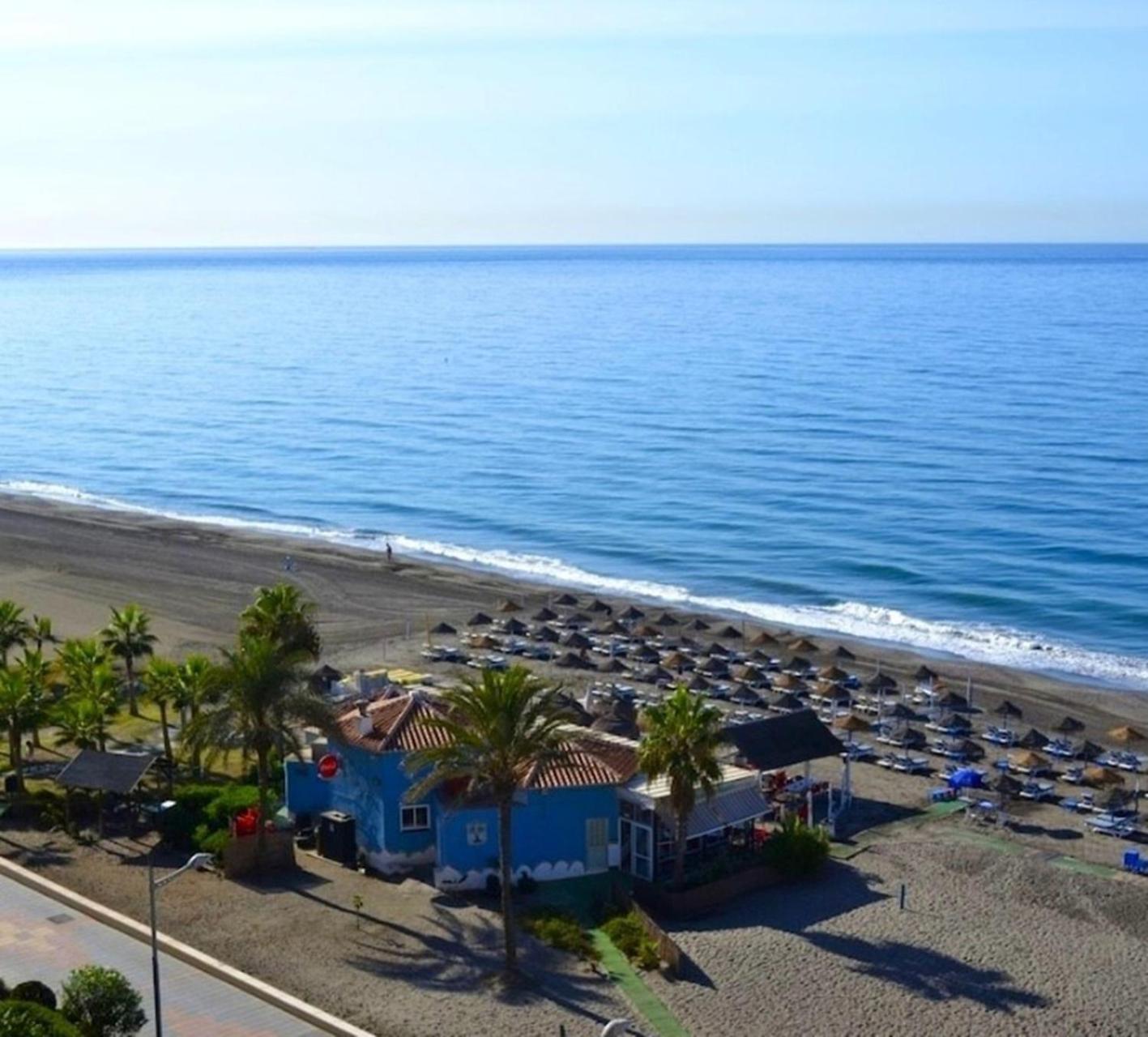Spacious 1 Bedroom Apartment, Beach Front, Torrox Costa Eksteriør bilde